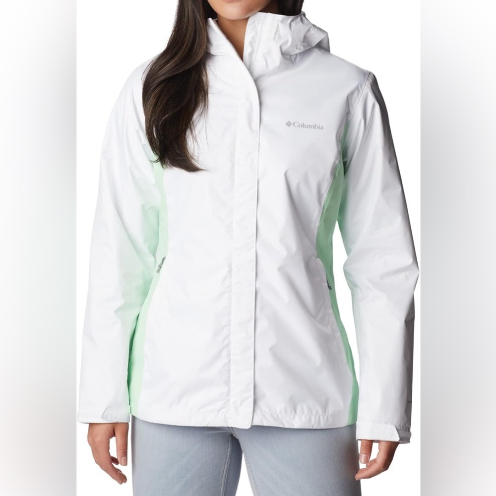 Women’s rain jacket